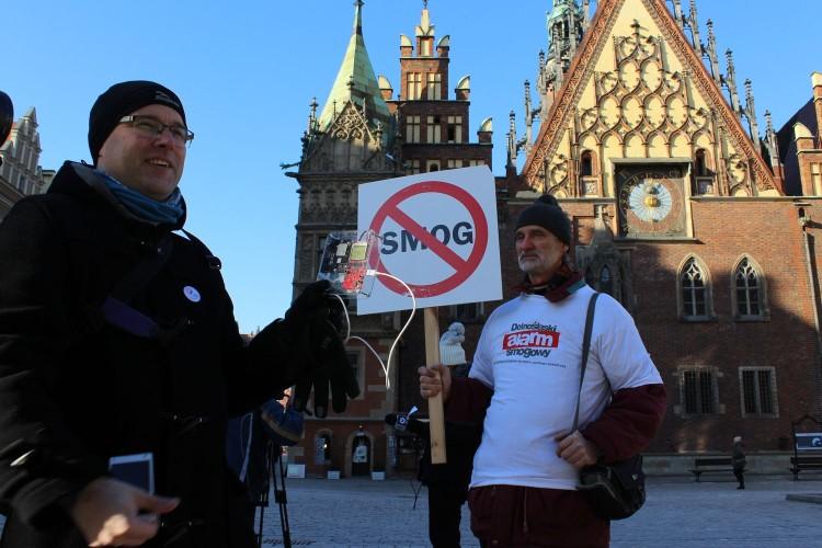 Wrocław: 3 stacje pomiarowe to za mało, dlatego budują własne „smogomierze”