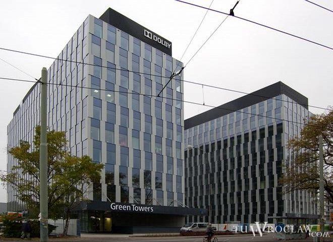 Okolice placu Strzegomskiego stają się biurowym centrum miasta. Kolejna działka poszła pod młotek