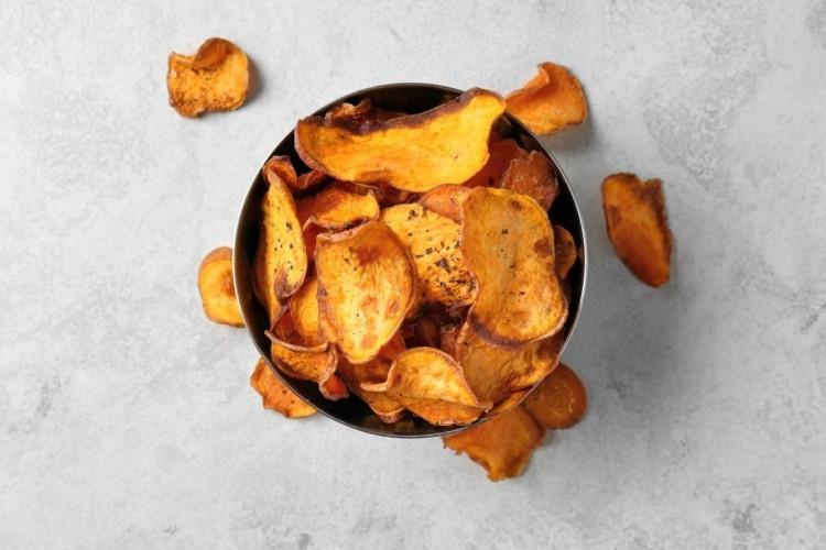 Akrylamid w chipsach. Sanepid apeluje: nie wolno ich jeść!