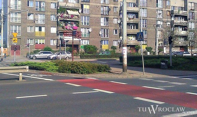 W samym centrum Wrocławia pękła rura. Będą tygodniowe utrudnienia dla kierowców