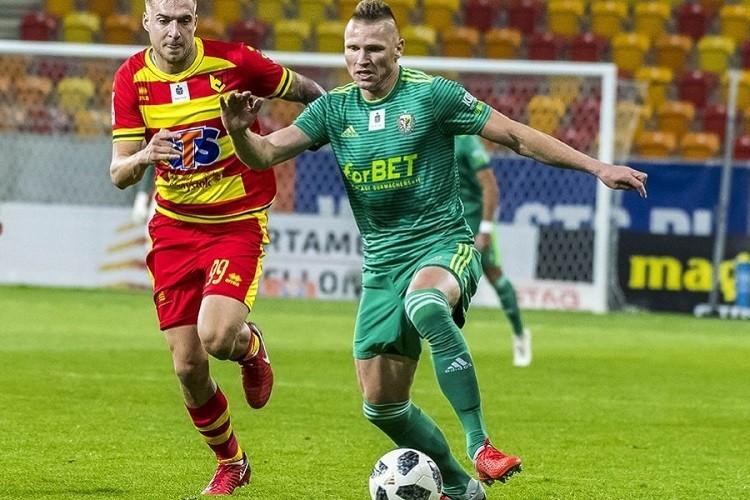 Robak show! Śląsk rozgromił lidera na jego terenie! [RELACJA]