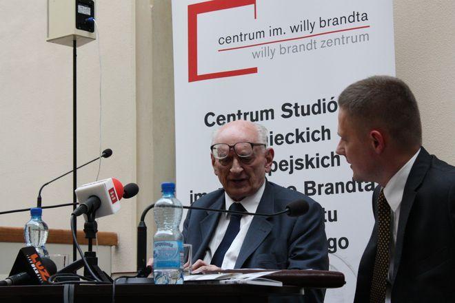 Zjazd niemcoznawców: Lieber Herr Bartoszewski