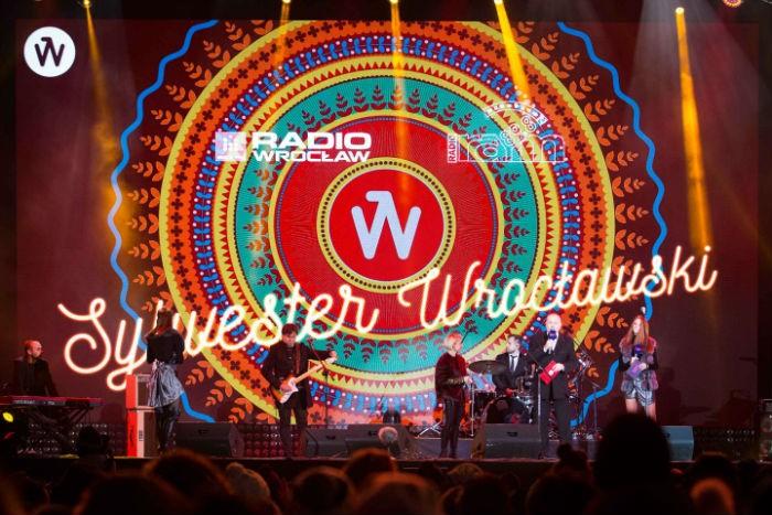 Wrocławianie powitali Nowy Rok na koncercie w sercu miasta