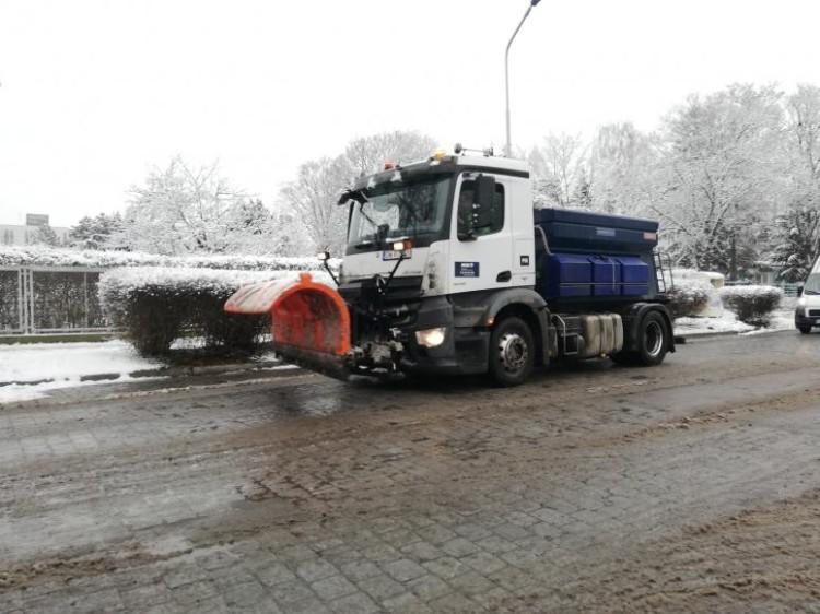 Gdzie są pługi i pługosyparki we Wrocławiu? [MAPA GPS]