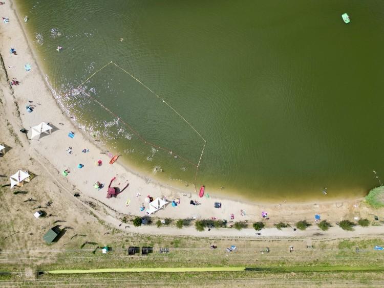 Na dworze upał, a bezpłatne kąpielisko pod Wrocławiem świeci pustkami!