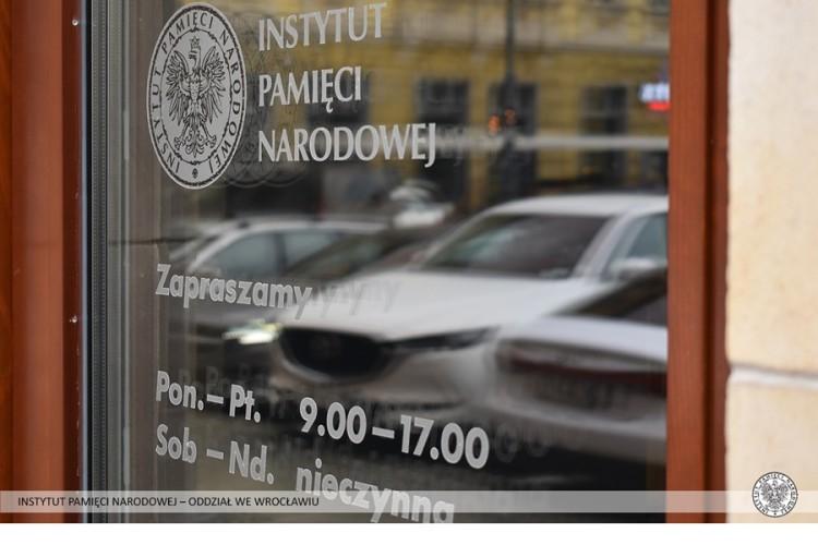 IPN otwiera swoją księgarnię we Wrocławiu. W ofercie nie tylko książki [ZDJĘCIA]