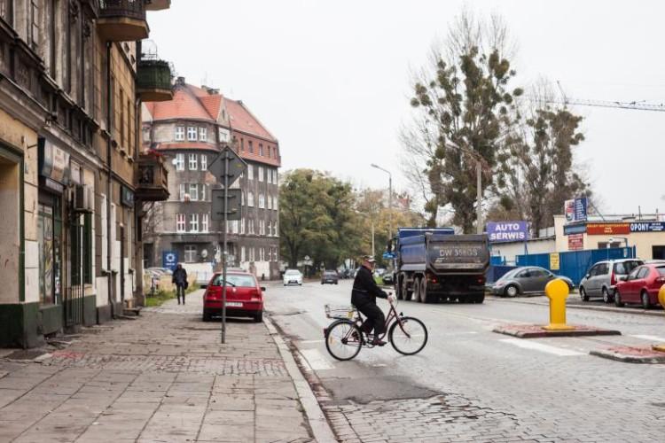 Uwaga kierowcy! W nocy miasto zamknie ulicę Hubską i wprowadzi objazdy