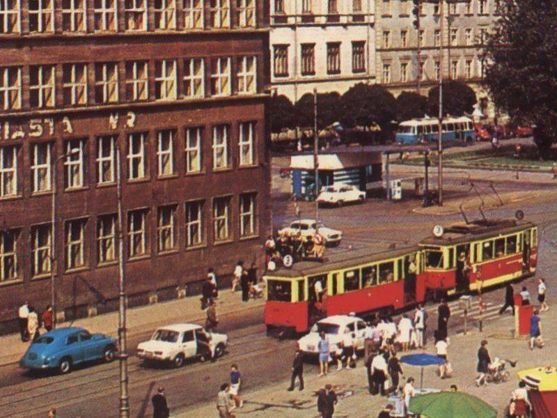 Odkrywamy Wrocław: Stacja benzynowa w Rynku