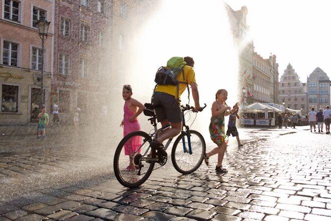 Oto największe grzechy wrocławskich rowerzystów. Zobacz, na co skarżą się mieszkańcy i za co karze policja