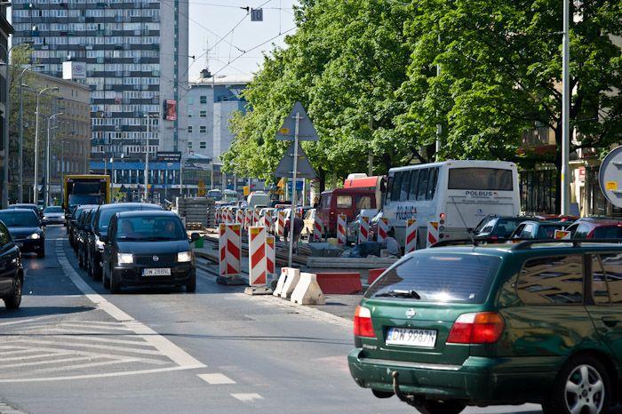 Od soboty kolejny etap remontu torów i nowa organizacja ruchu na Piłsudskiego