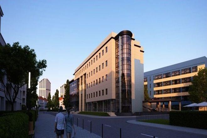 Ogromna inwestycja edukacyjna pnie się w górę. Na Centrum Geo-Info-Hydro zawisła już wiecha