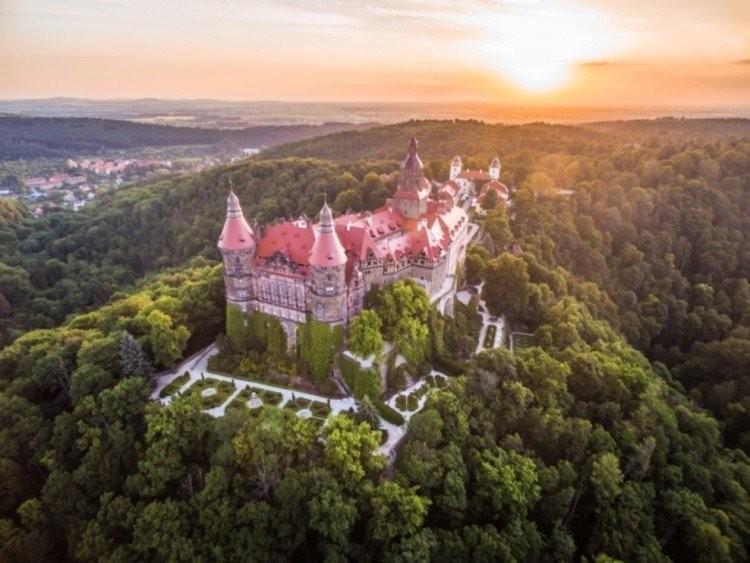 Najpiękniejsze zamki na Dolnym Śląsku. Musisz je zobaczyć!