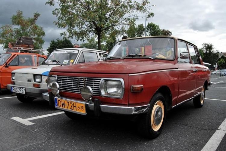Masz stary samochód lub motor? Te atrakcje turystyczne zwiedzisz za darmo! [LISTA]