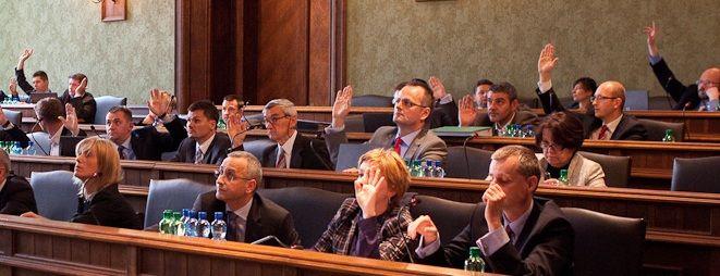Blisko 700 kandydatów do rady miejskiej Wrocławia. O jeden mandat walczy ponad 18 osób 