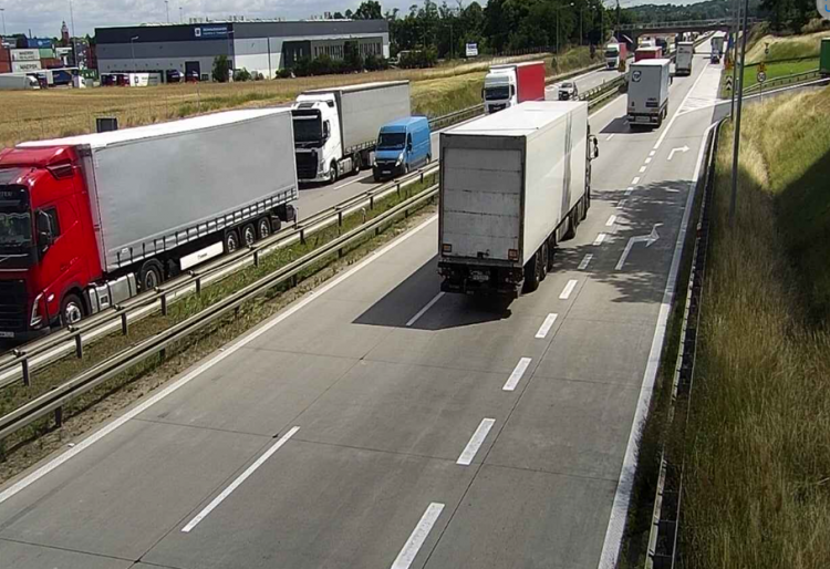 Utrudnienia na autostradzie A4. Korek na wjeździe do Wrocławia