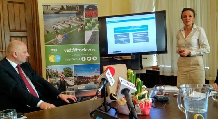 Wrocław: „wycinka personalna” w zieleni miejskiej. Zwolnienia za park Grabiszyński?