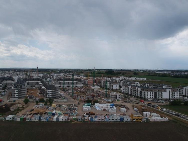 Jagodno z lotu ptaka. To osiedle jest już jak spore miasto