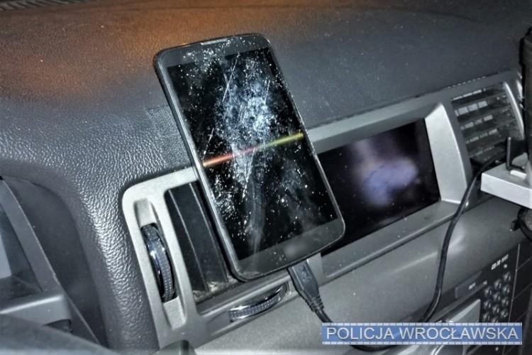 Nietypowa obserwacja policjantów. 39-letniego zdradziły ślady na smartfonie
