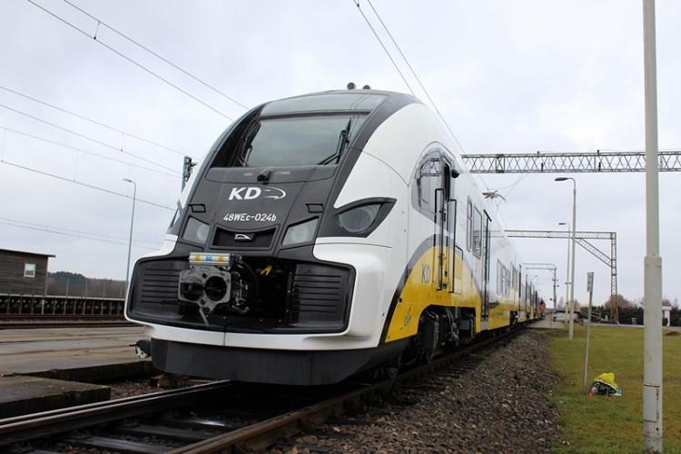 Najdłuższy pociąg KD już na Dolnym Śląsku. Technologicznie to „mały samolot” [ZDJĘCIA]
