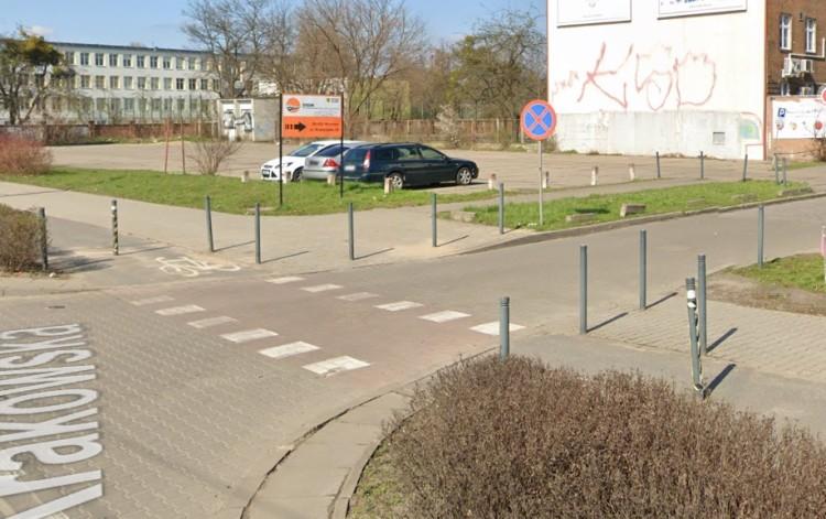 Wrocław: Wypadek na drodze rowerowej. A wszystko przez słupek