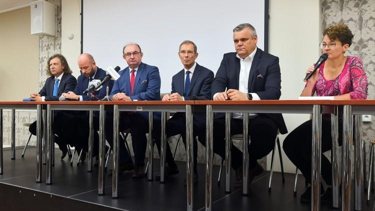 Ruszają konsultacje 21 Tez Samorządowych