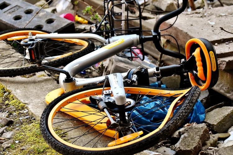 Potrącenie rowerzysty na Hubskiej. Mężczyzna trafił do szpitala