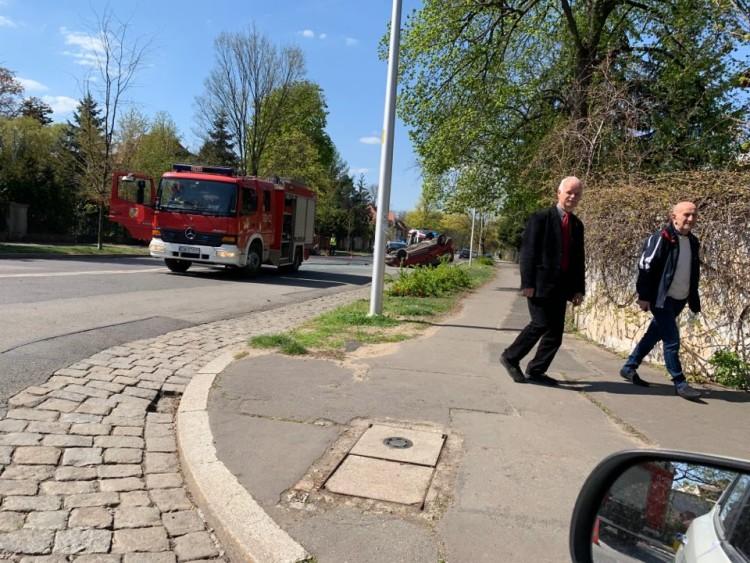 Dachowanie obok Stadionu Olimpijskiego. Sprawca nie ustąpił pierwszeństwa
