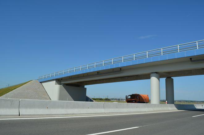  S8 nareszcie otwarta. Kierowcy jeżdżą już drogą ekspresową do Oleśnicy [VIDEO]
