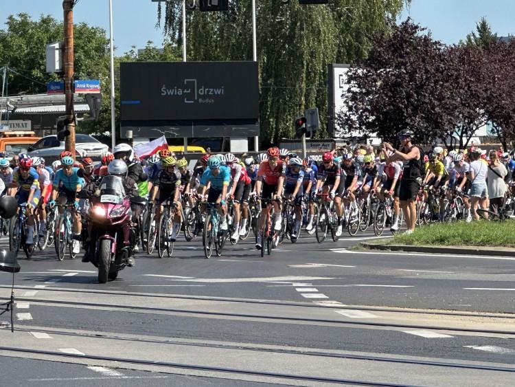 Z Wrocławia wystartował wyścig Tour de Pologne. Kibice czekali na ulicach