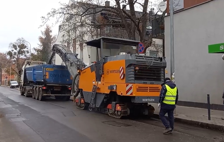 Roboty na Brochowie. Zapomnisz się, odholują auto