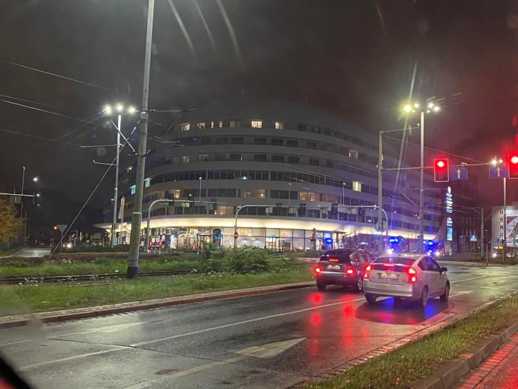Wrocław: Alarm przeciwpożarowy w budynku OVO przy Podwalu
