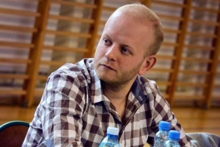 Andrzej Gliniak: Spiker z pasji, nie z obowiązku [WYWIAD]