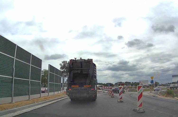 Korek na obwodnicy Wrocławia. Co tam się dzieje?