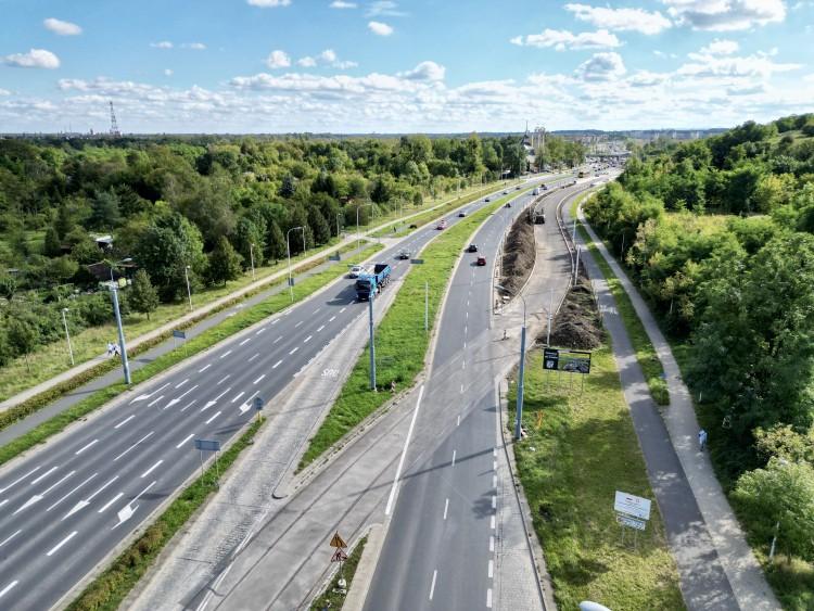 Tak się buduje buspas na Jagodno. Zdjęcia z lotu ptaka