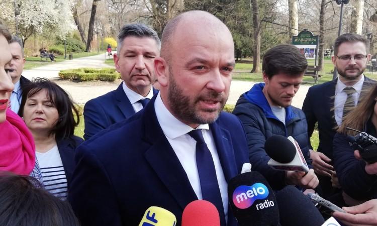 Spółki miejskie pomogą w opiece podczas strajku, a miasto zrekompensuje nauczycielom straty finansowe
