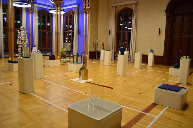 Teatr wraca na Dworzec Główny.  W urokliwej sali wystawią spektakl, a później pokażą sztukę na lotnisku