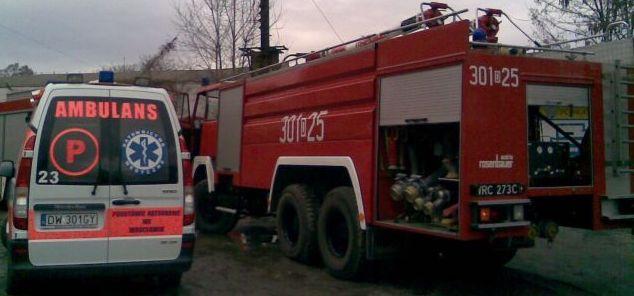 Pożar w markecie E. Leclerc. Ranny ochroniarz, akcja gaśnicza strażaków