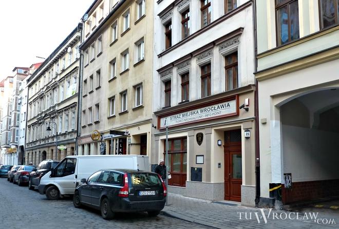Posterunek straży miejskiej przy pasażu Niepolda już działa. Będzie bezpiecznej?