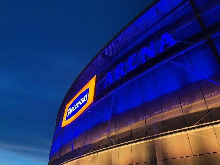 Mecz Polska - Walia we Wrocławiu. Jak dojechać na Tarczyński Arena? [KOMUNIKACJA MIEJSKA, PARKING]