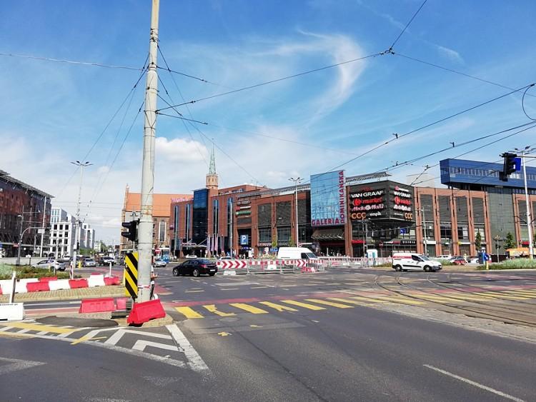 Koniec remontu na pl. Dominikańskim. Sporo zmian w rozkładach MPK [ZDJĘCIA]