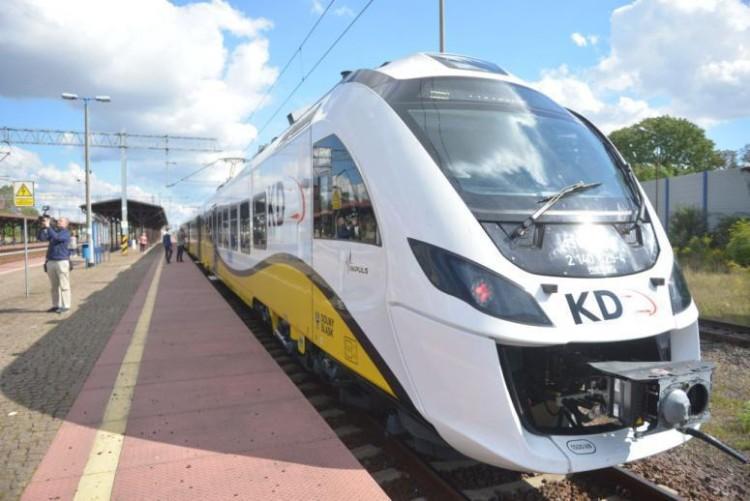 Inauguracja połączenia kolejowego z Wrocławia do Lubina z problemami