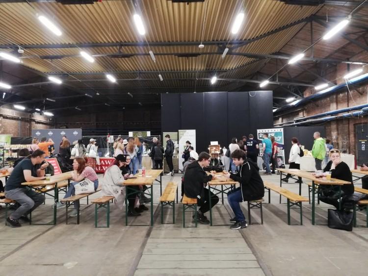 Wrocław: Targi Rzeczy Wyjątkowych. Rękodzieło i smakołyki w Zajezdni Dąbie [ZDJĘCIA]
