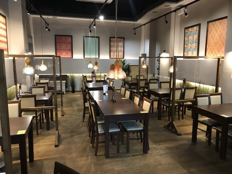 Model combo. Nowa restauracja otwarta przy placu Solnym [ZDJĘCIA]