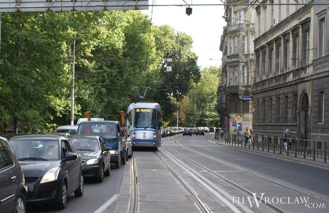 Będą wydzielać torowisko na Podwalu - zmiany w ruchu na Braniborskiej