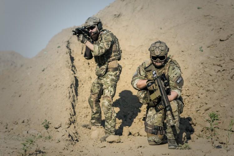 Odzież militarna do airsoftu – co warto wiedzieć?