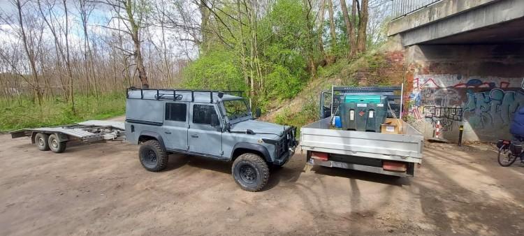 Wrocław: 12-latek ulicami miasta uciekał przed policją skradzioną półciężarówką