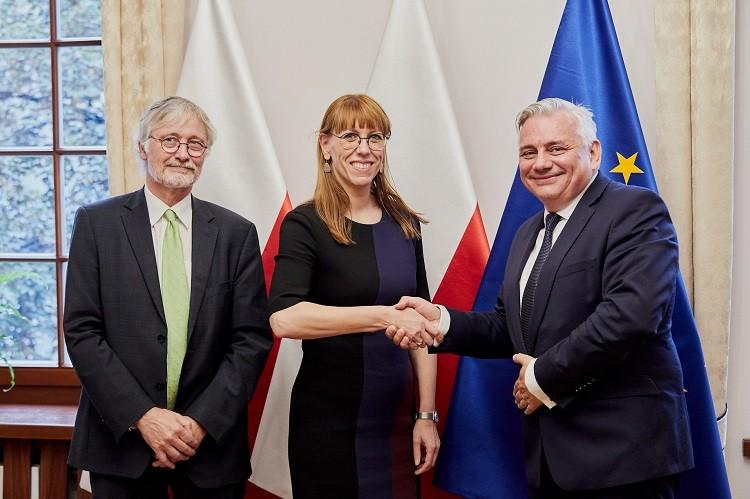 Minister Saksonii odwiedziła Wrocław. Chce powołania zespołu kryzysowego [ZDJĘCIA]