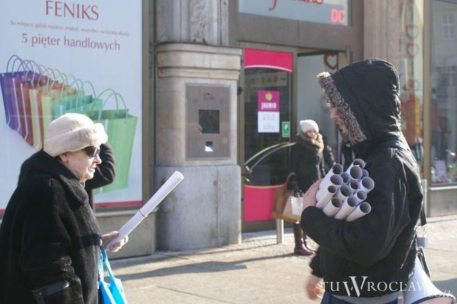 Młodzież Wszechpolska w Walentynki zachęca do kochania ojczyzny