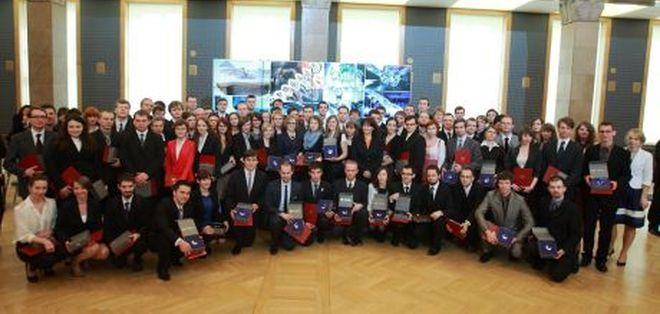 Tysiące złotych płyną z grantów dla pomysłowych studentów wrocławskich uczelni