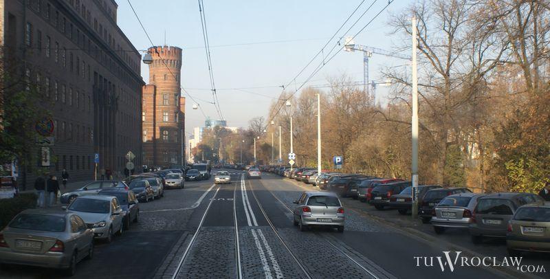 Remont Podwala ruszy po wakacjach. Poniemiecka kostka brukowa zostanie